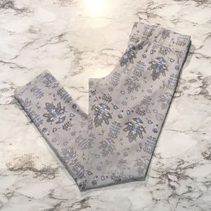 AMERICAN EAGLE Patterned Hi-Rise Leggings